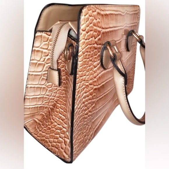 Ladies Crocodile-Embossed Handbag in Tan and accents of Brown - Picture 3 of 9